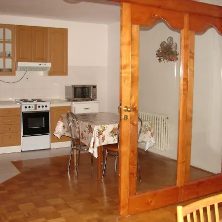 Privat Karol Appartement Bešeňová
